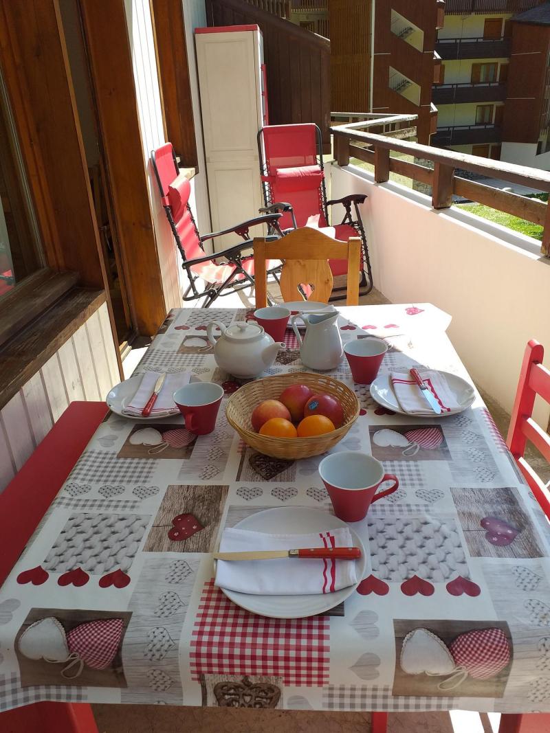 Vacances en montagne Appartement 2 pièces 5 personnes (05) - Résidence Saboia B - La Tania - Extérieur été