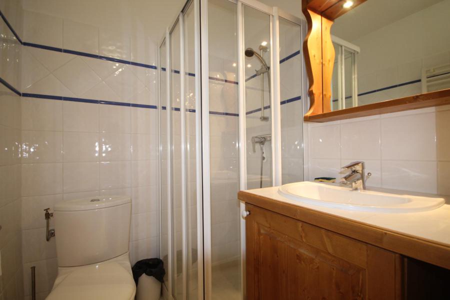 Holiday in mountain resort Studio 2 people (P4) - Résidence Saint Bernard - Les Arcs - Shower room