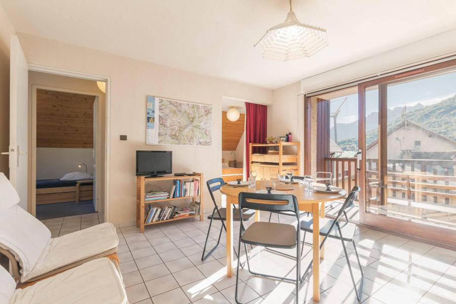 Wakacje w górach Apartament 2 pokojowy alkowa 6 osób (110) - Résidence Sainte Catherine - Serre Chevalier - Pokój gościnny