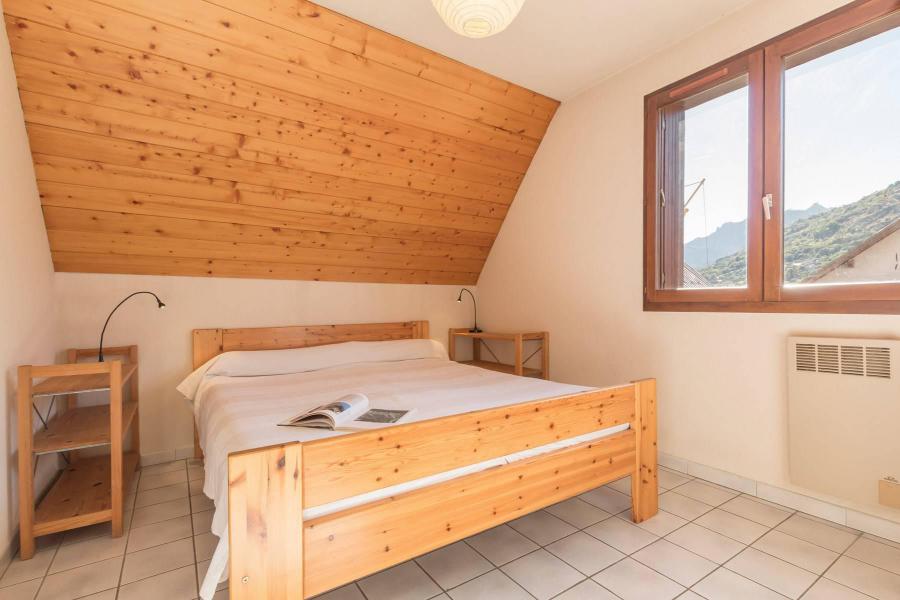 Vacaciones en montaña Apartamento 2 piezas alcoba 6 personas (110) - Résidence Sainte Catherine - Serre Chevalier - Habitación