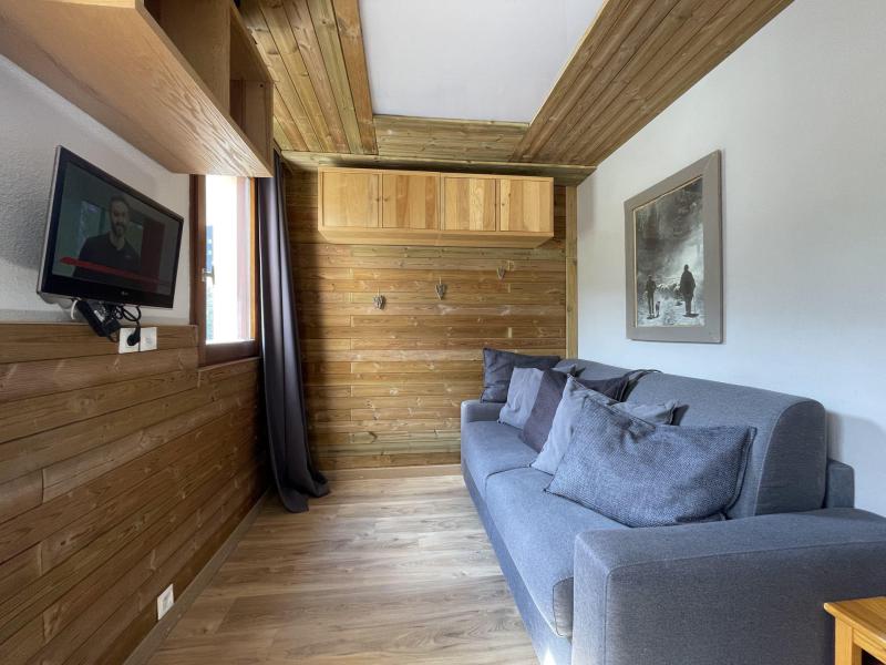 Holiday in mountain resort Studio sleeping corner 3 people (402) - Résidence Sarvan - Les Menuires - Living room