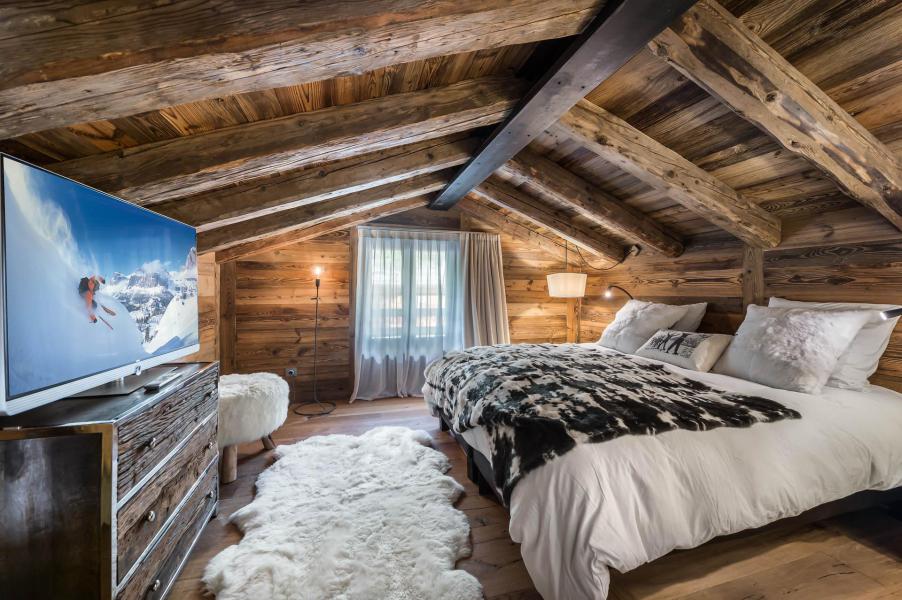Holiday in mountain resort 5 room duplex apartment 10 people (41) - Résidence Savoie - Val d'Isère - Bedroom under mansard