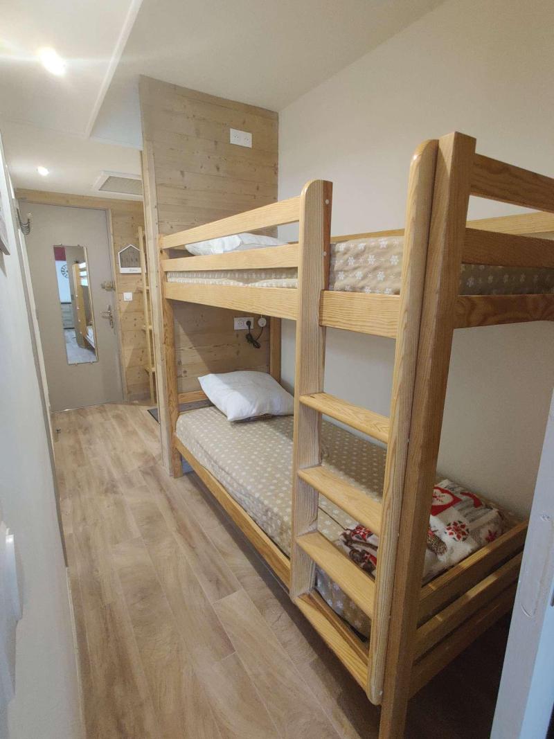 Holiday in mountain resort Studio sleeping corner 4 people (803) - Résidence Seignon - Vars - Accommodation