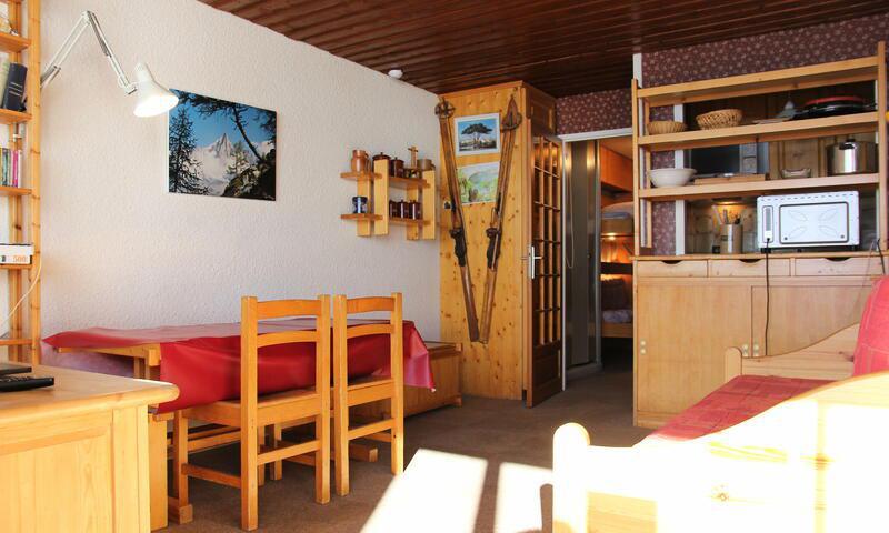 Holiday in mountain resort Studio 5 people (33m²) - Résidence Serac - MH - Val Thorens - Summer outside