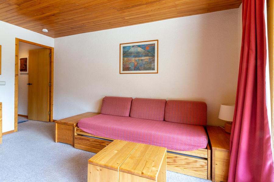 Holiday in mountain resort Studio cabin 4 people (010) - Résidence Sherpa - Méribel-Mottaret - Living room