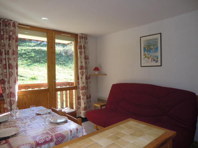 Holiday in mountain resort 2 room apartment sleeping corner 5 people (107) - Résidence Signal - Montalbert - Living room