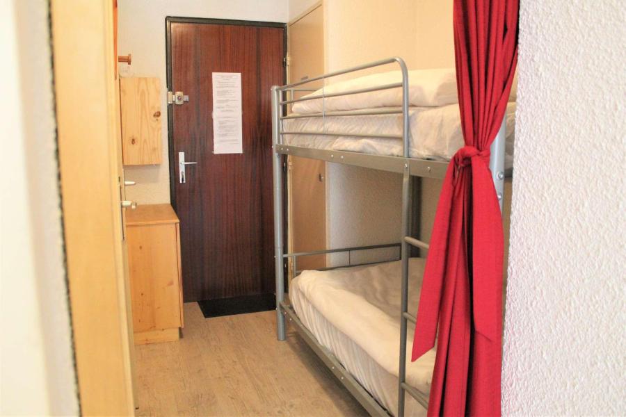 Holiday in mountain resort 1 room apartment sleeping corner 4 people (305) - Résidence Ski Soleil - Vars - Accommodation