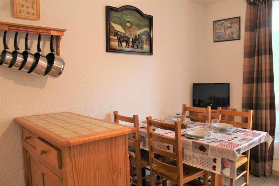 Urlaub in den Bergen Studio Schlafnische 4 Personen (102) - Résidence Ski Soleil - Vars - Wohnzimmer