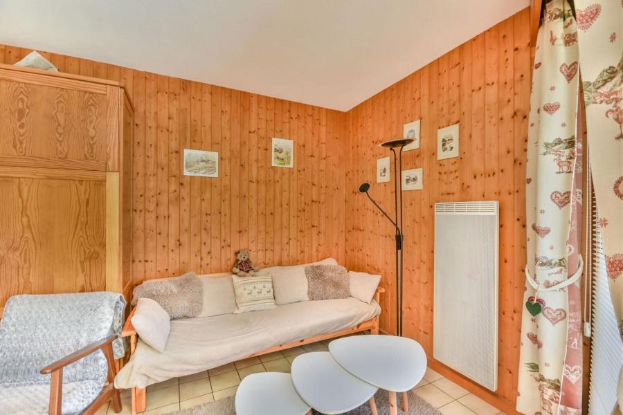 Vakantie in de bergen Studio cabine 4 personen (2028) - Résidence Soleil de Minuit - Les Gets - Woonkamer