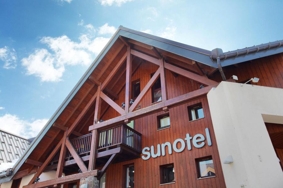 Location au ski Résidence Sunotel - Les Carroz - Extérieur été