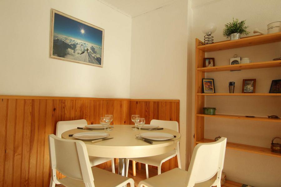 Holiday in mountain resort 2 room apartment 6 people (0123) - Résidence Thabor - Serre Chevalier - Living room