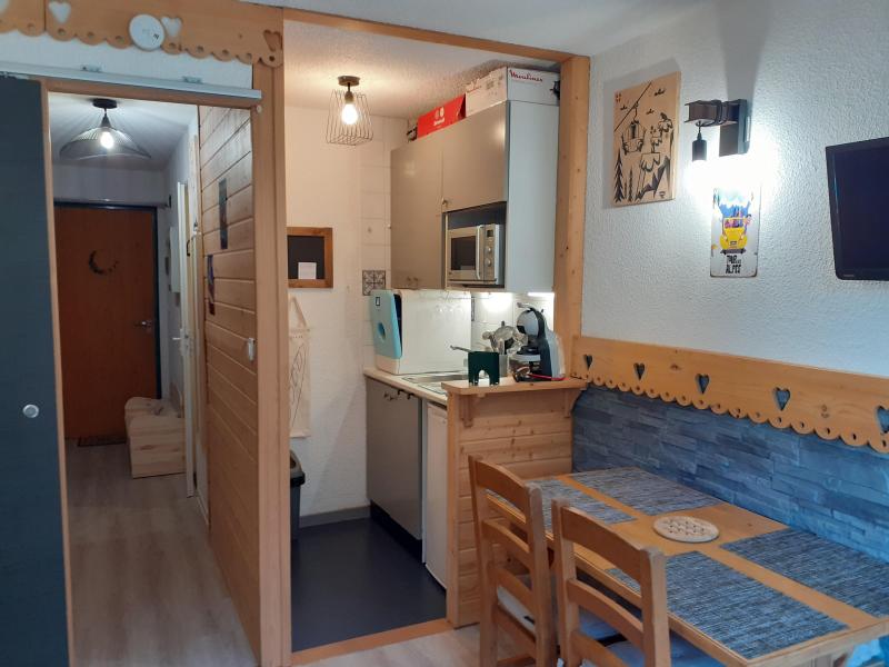 Vacances en montagne Studio coin montagne 3 personnes (144) - Résidence Thabor D - Valfréjus - Séjour