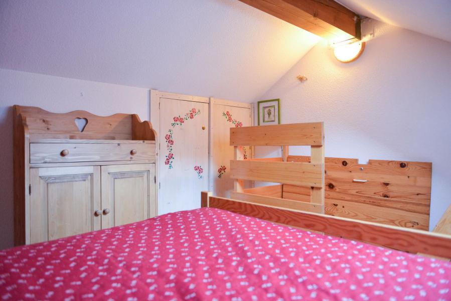 Urlaub in den Bergen Triplex Wohnung 5 Zimmer 6 Personen (36) - Résidence Tigny - Valloire - Schlafzimmer