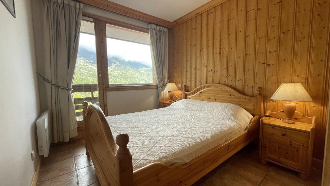 Holiday in mountain resort 3 room apartment 6 people (01) - Résidence Tsanteleina - Méribel - Bedroom