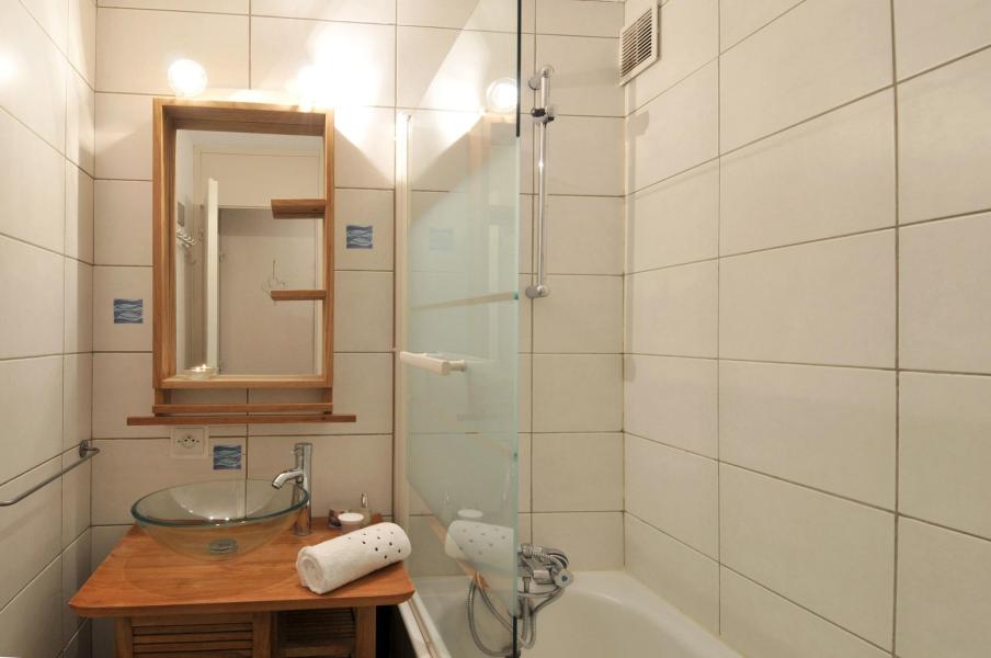 Holiday in mountain resort 2 room apartment 5 people (02) - Résidence Turquoise - La Plagne - Bathroom