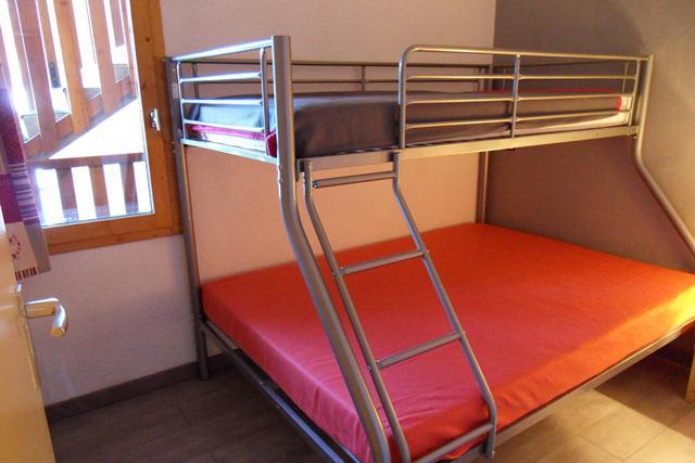 Holiday in mountain resort 2 room apartment 5 people (209) - Résidence Turquoise - La Plagne - Bedroom under mansard