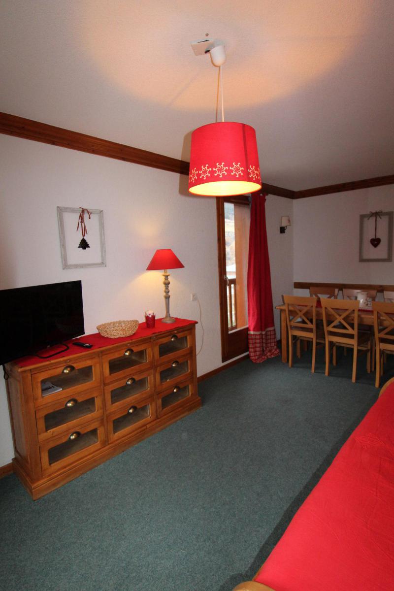 Vakantie in de bergen Appartement 3 kamers 6 personen (B32) - Résidence Valmonts - Val Cenis - Woonkamer