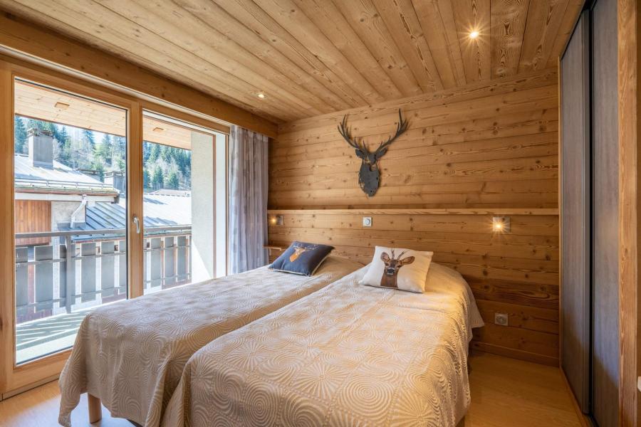 Holiday in mountain resort 4 room apartment 6 people (Cobrel) - Residence Vittoz - La Clusaz - Bedroom