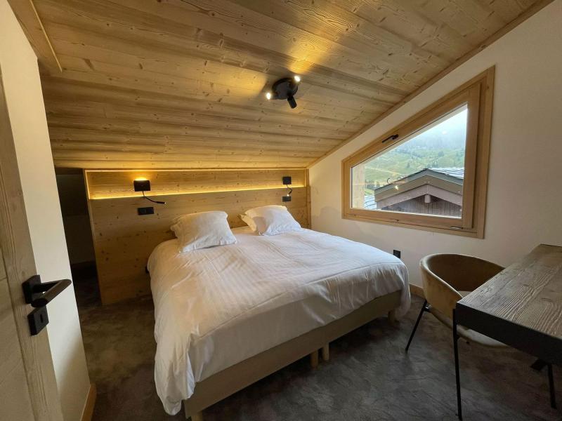 Vacances en montagne Appartement 6 pièces 12-14 personnes (Sauna) - Résidence W 2050 - La Plagne - Chambre mansardée