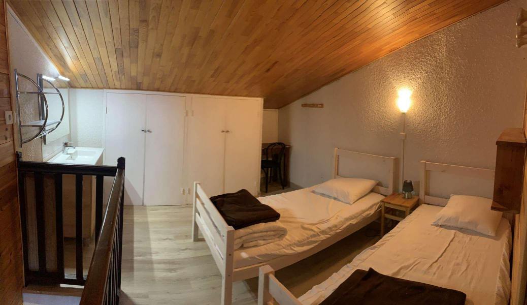 Vacances en montagne Appartement duplex 3 pièces 6 personnes (275) - Résidences les Gentianes - Vars - Cabine