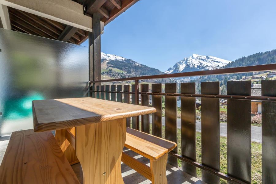 Vacaciones en montaña Apartamento cabina 3 piezas para 4 personas (08) - Riante Colline - La Clusaz - Balcón