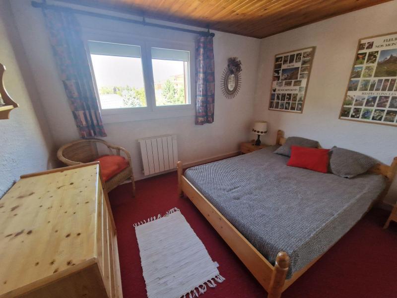 Holiday in mountain resort 2 room duplex apartment cabin 6 people (SLDA33) - SOLDANELLE - Les 2 Alpes - Bedroom