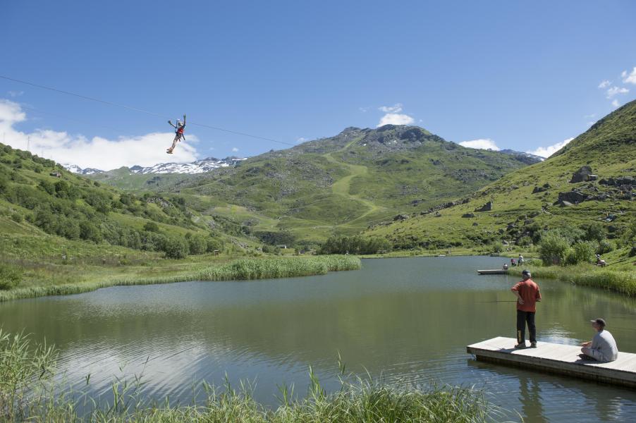 Vacanze in montagna Sowell Résidences Pierre Blanche - Les Menuires - Esteriore estate