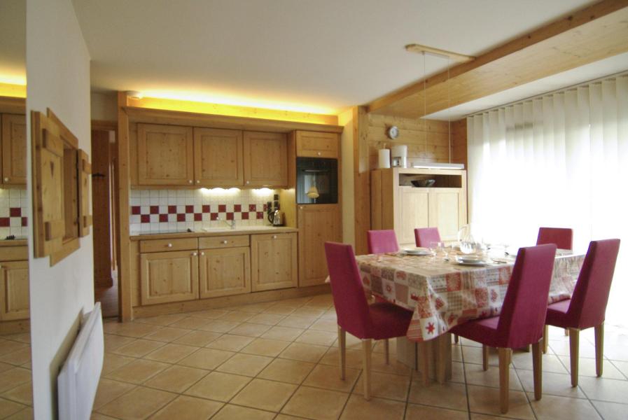 Holiday in mountain resort 4 room apartment sleeping corner 8 people - Villa Princesse - Chamonix - Kitchen