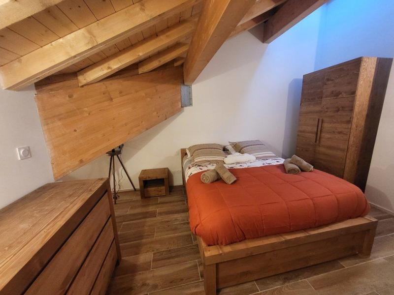 Vacaciones en montaña Apartamento 3 piezas para 6 personas (203) - Voie Lactee - Montgenèvre - Habitación abuhardillada