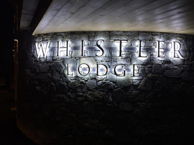 Vacaciones en montaña Whistler Lodge - Courchevel - 