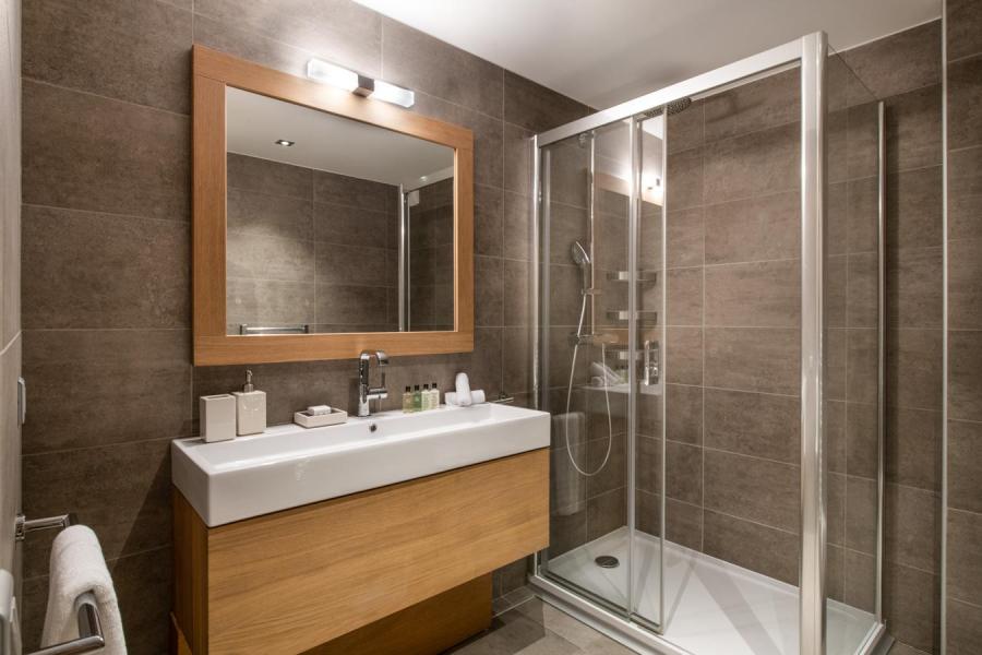 Vacanze in montagna Appartamento 4 stanze con cabina per 6-8 persone (B05) - Whistler Lodge - Courchevel - Bagno con doccia