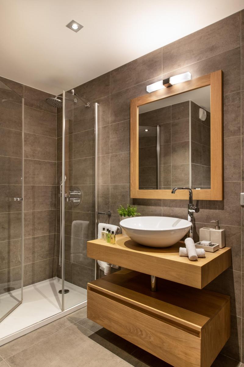 Vacanze in montagna Appartamento 5 stanze per 8 persone (B01) - Whistler Lodge - Courchevel - Bagno con doccia