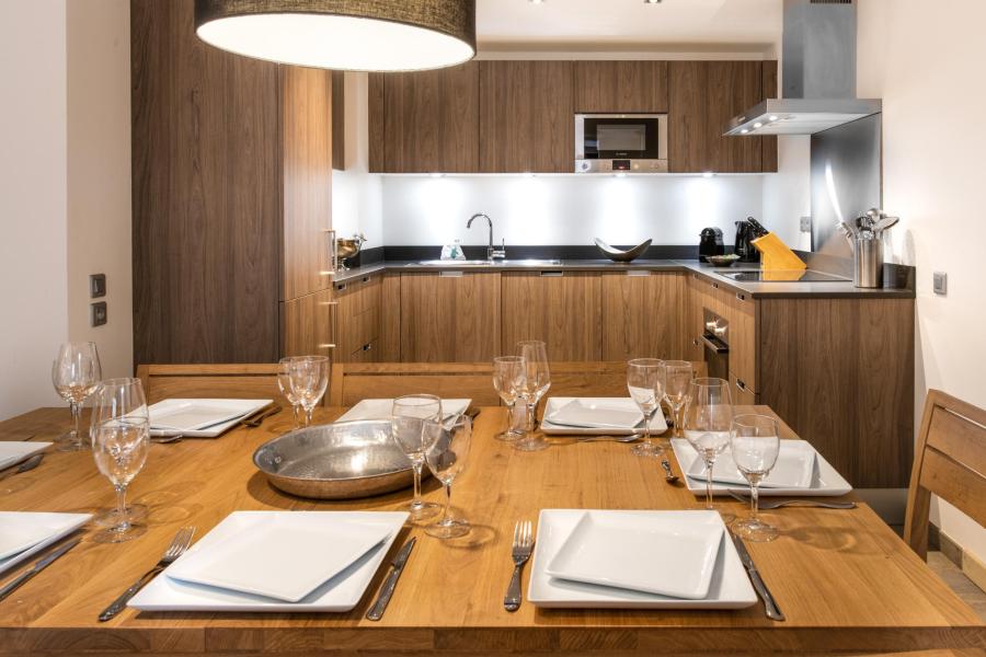 Vakantie in de bergen Appartement 5 kamers 8 personen (B01) - Whistler Lodge - Courchevel - Tafel