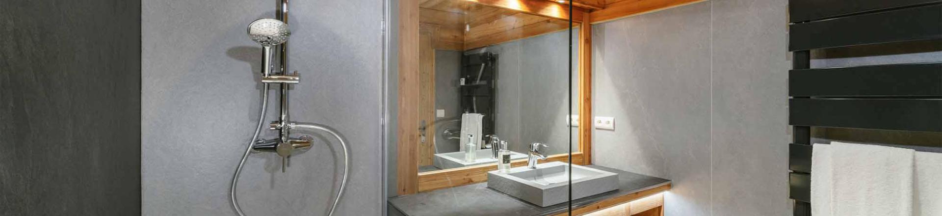 Holiday in mountain resort Chalet Bouquetin - Alpe d'Huez - Shower