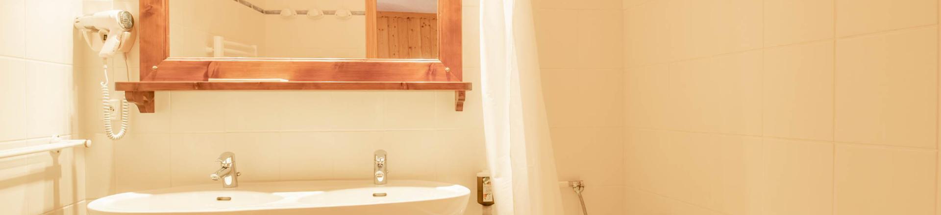 Holiday in mountain resort Chalet Edelweiss - Saint Martin de Belleville - Bathroom