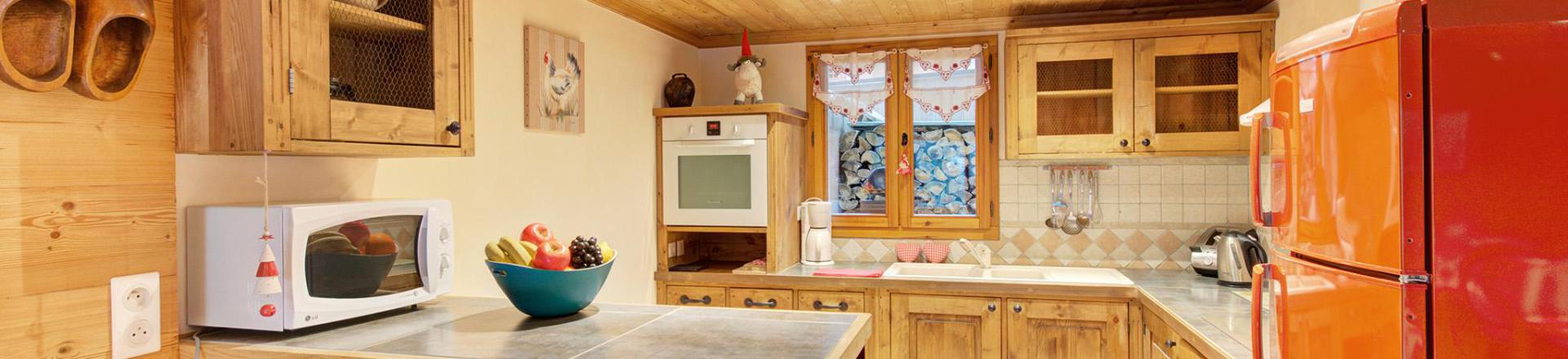 Holiday in mountain resort Chalet Rosa Villosa - Champagny-en-Vanoise - Kitchen