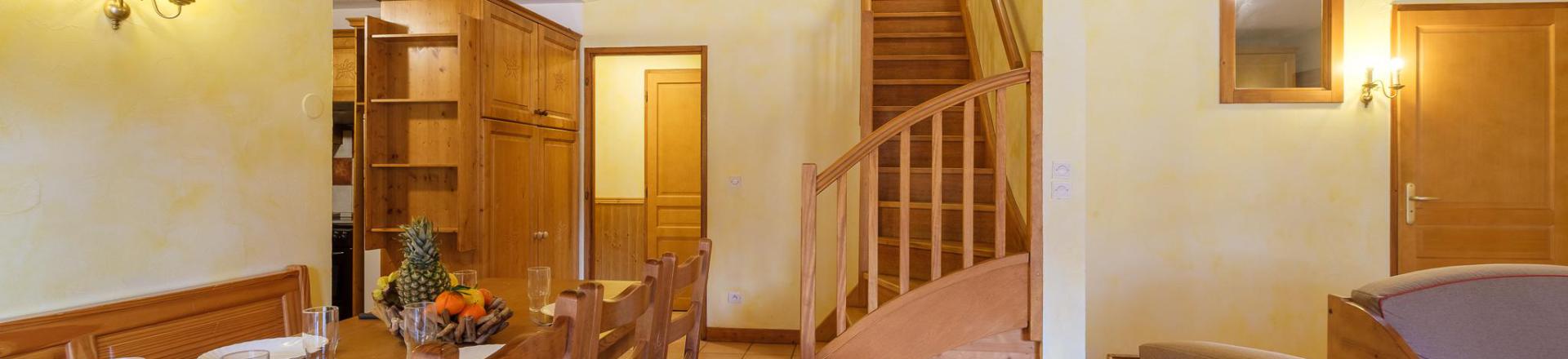 Holiday in mountain resort 5 room apartment 12-14 people - Les Balcons de Val Cenis le Haut - Val Cenis - Table