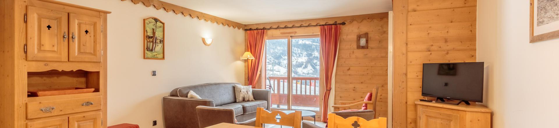 Holiday in mountain resort 3 room apartment 6 people (C09) - Les Chalets du Gypse - Saint Martin de Belleville - Living room