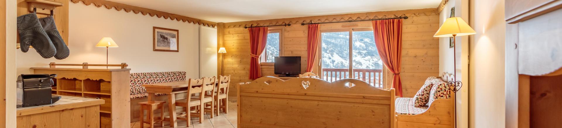 Holiday in mountain resort 4 room apartment cabin 8 people (C08) - Les Chalets du Gypse - Saint Martin de Belleville - Living room