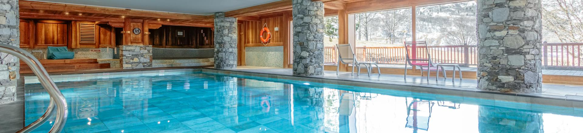 Holiday in mountain resort 5 room apartment 10 people (C17) - Les Chalets du Gypse - Saint Martin de Belleville - Swimming pool