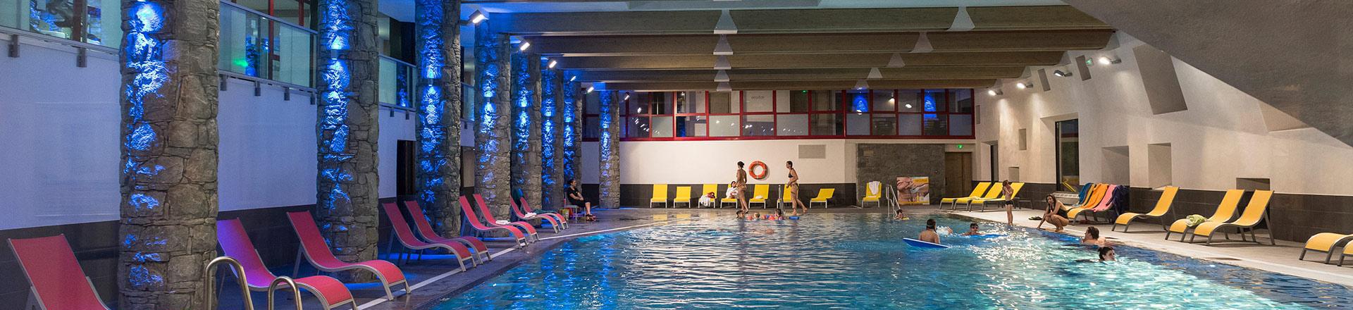 Vacances en montagne Résidence Boutique Le Centaure - Flaine - Piscine