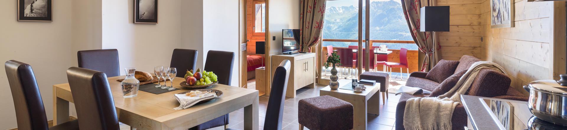 Urlaub in den Bergen Résidence Boutique Le Lodge Hemera - La Rosière - Essbereich