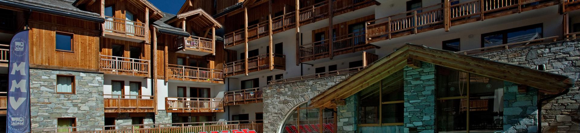 Vacances en montagne Résidence Club MMV le Hameau des Airelles - Montgenèvre - Piscine