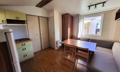 Holiday in mountain resort 4 room Mobil-Home 6 people (Confort 32m²) - Alpha Camping Holding - Camping les Prés du Verdon  - Quinson - Summer outside