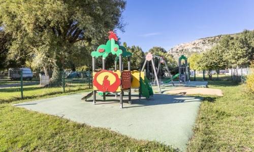 Holiday in mountain resort Alpha Camping Holding - Camping les Prés du Verdon  - Quinson - Summer outside