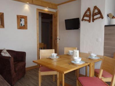 Holiday in mountain resort 2 room apartment 6 people (1) - Altitude 2100 - Tignes - Accommodation
