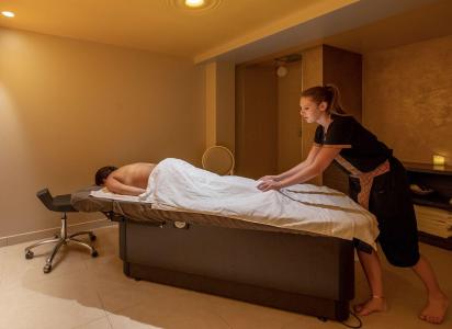 Vacances en montagne Appart'Hôtel Eden - Les Arcs - Massage