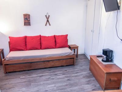 Holiday in mountain resort 1 room apartment 2 people (3) - Armoise - Les Menuires - Accommodation