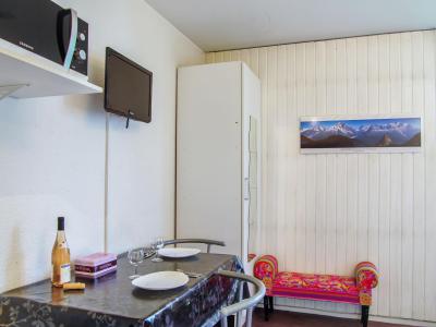 Holiday in mountain resort 1 room apartment 2 people (3) - Arve 1 et 2 - Chamonix - Living room