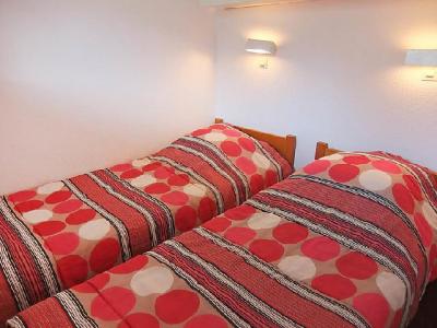 Holiday in mountain resort 2 room apartment 6 people (1) - Balcons d'Olympie - Les Menuires - Bedroom